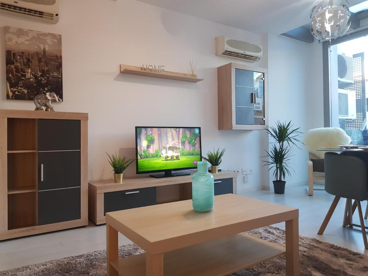 Oshun Madrid Norte Екстериор снимка